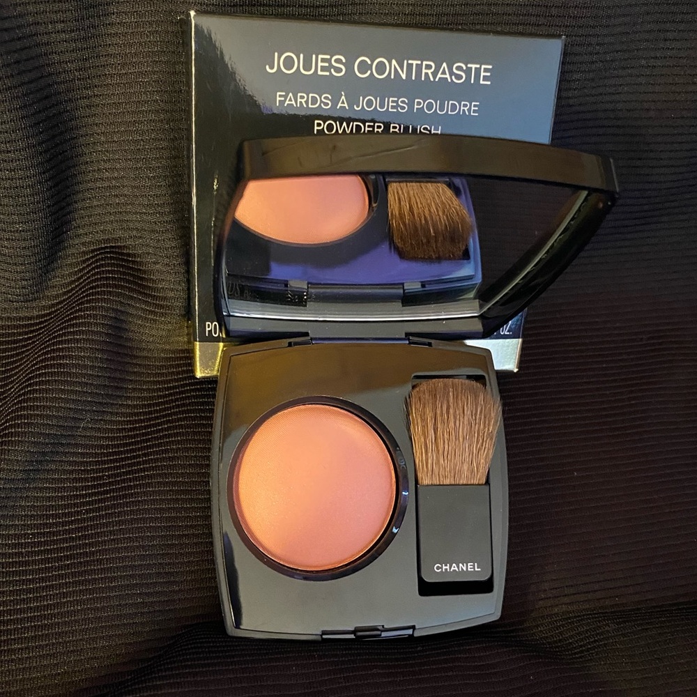CHANEL Blush